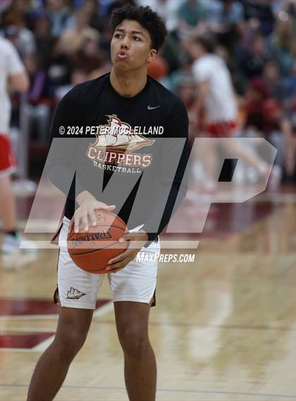 Thumbnail 1 in Hudson vs Newburyport (MIAA Division 3 Round of 32) photogallery.