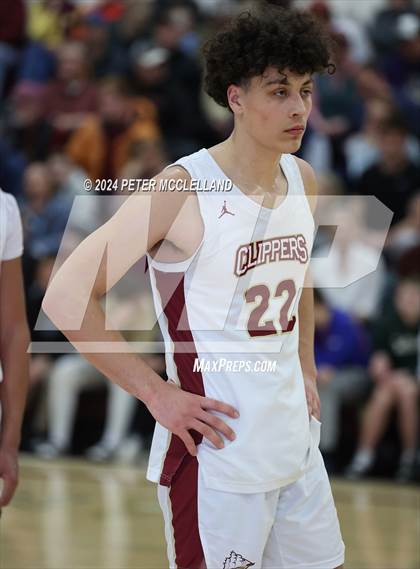 Thumbnail 3 in Hudson vs Newburyport (MIAA Division 3 Round of 32) photogallery.