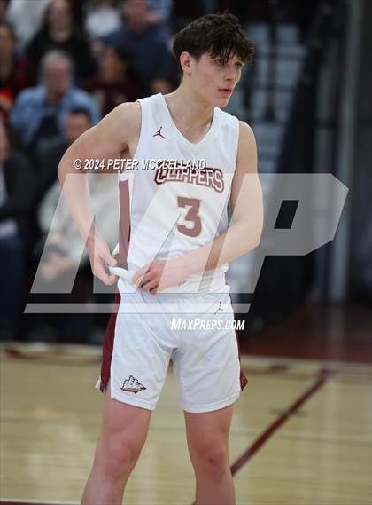 Thumbnail 2 in Hudson vs Newburyport (MIAA Division 3 Round of 32) photogallery.
