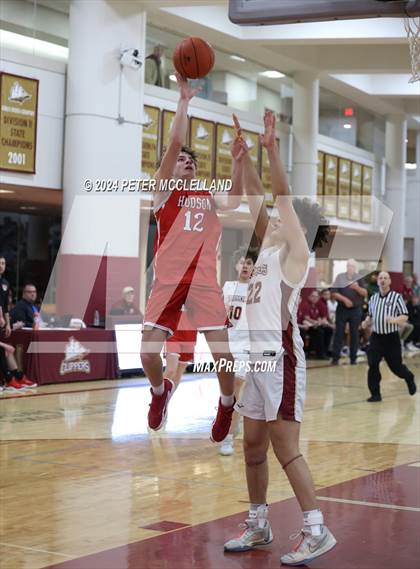 Thumbnail 3 in Hudson vs Newburyport (MIAA Division 3 Round of 32) photogallery.