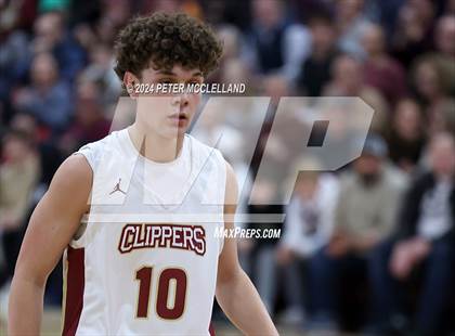 Thumbnail 2 in Hudson vs Newburyport (MIAA Division 3 Round of 32) photogallery.