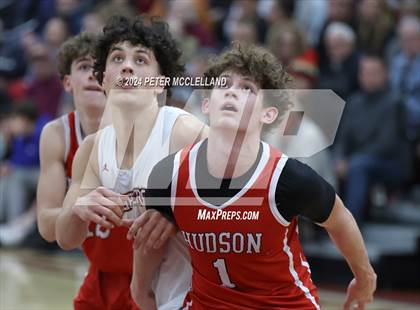 Thumbnail 3 in Hudson vs Newburyport (MIAA Division 3 Round of 32) photogallery.