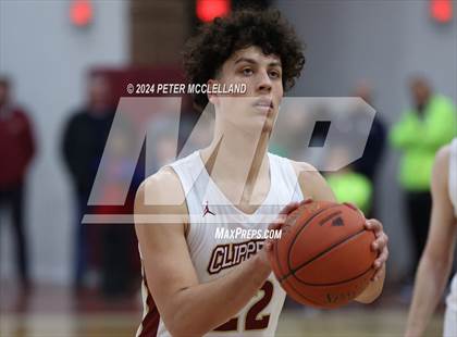 Thumbnail 3 in Hudson vs Newburyport (MIAA Division 3 Round of 32) photogallery.