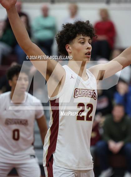 Thumbnail 3 in Hudson vs Newburyport (MIAA Division 3 Round of 32) photogallery.