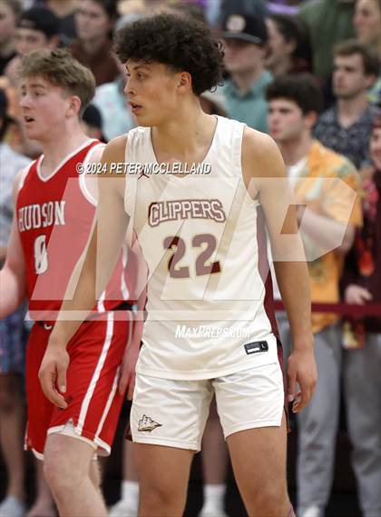 Thumbnail 3 in Hudson vs Newburyport (MIAA Division 3 Round of 32) photogallery.