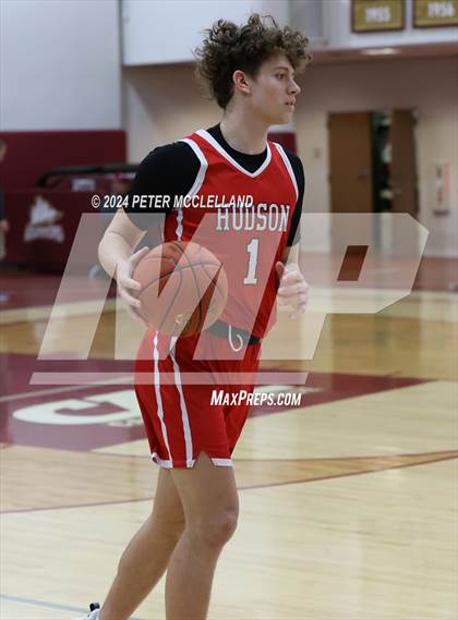 Thumbnail 2 in Hudson vs Newburyport (MIAA Division 3 Round of 32) photogallery.