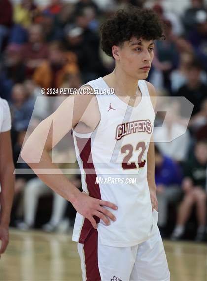 Thumbnail 3 in Hudson vs Newburyport (MIAA Division 3 Round of 32) photogallery.
