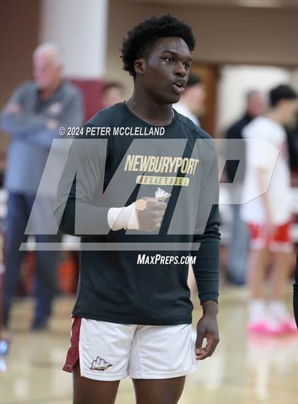 Thumbnail 2 in Hudson vs Newburyport (MIAA Division 3 Round of 32) photogallery.