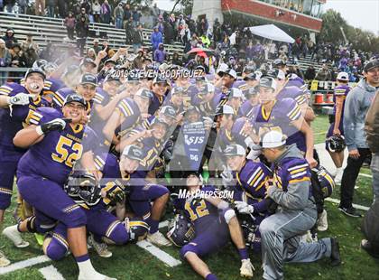 Thumbnail 2 in Escalon vs. Hilmar (CIF SJS D6 Final) photogallery.