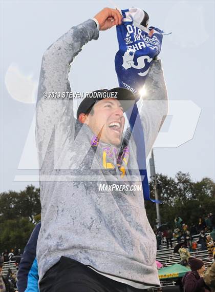 Thumbnail 2 in Escalon vs. Hilmar (CIF SJS D6 Final) photogallery.