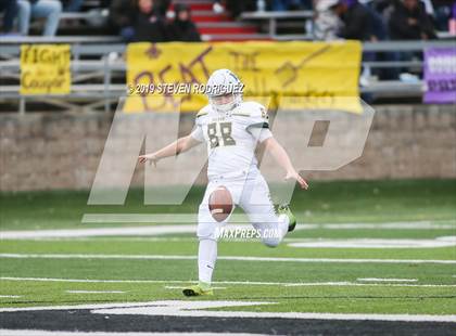 Thumbnail 2 in Escalon vs. Hilmar (CIF SJS D6 Final) photogallery.