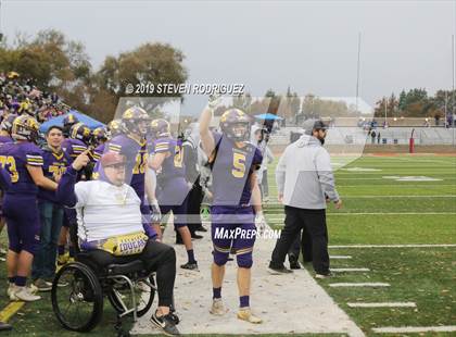 Thumbnail 2 in Escalon vs. Hilmar (CIF SJS D6 Final) photogallery.