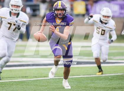 Thumbnail 2 in Escalon vs. Hilmar (CIF SJS D6 Final) photogallery.