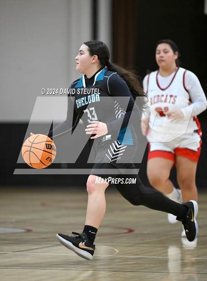 Thumbnail 2 in Sheldon vs. Fowler (Sac Adventist Holiday Invitational) photogallery.