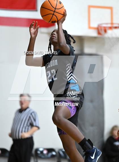 Thumbnail 1 in Sheldon vs. Fowler (Sac Adventist Holiday Invitational) photogallery.