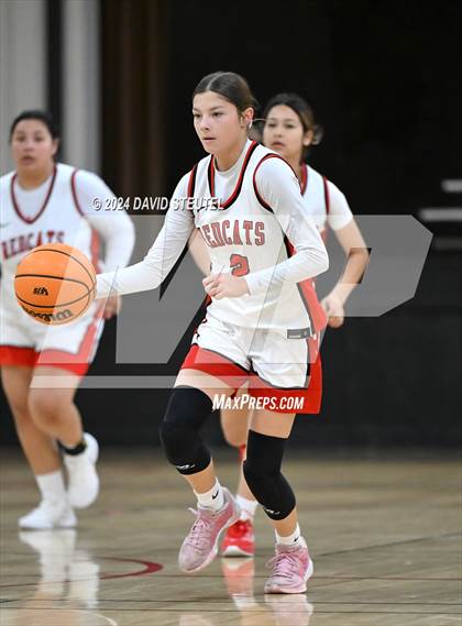 Thumbnail 2 in Sheldon vs. Fowler (Sac Adventist Holiday Invitational) photogallery.