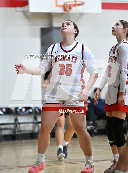 Thumbnail 2 in Sheldon vs. Fowler (Sac Adventist Holiday Invitational) photogallery.