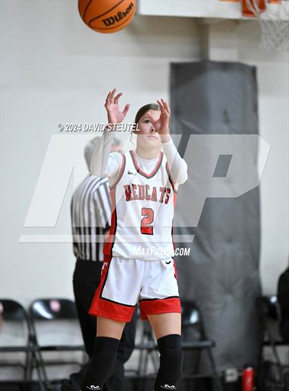 Thumbnail 2 in Sheldon vs. Fowler (Sac Adventist Holiday Invitational) photogallery.