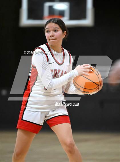 Thumbnail 1 in Sheldon vs. Fowler (Sac Adventist Holiday Invitational) photogallery.