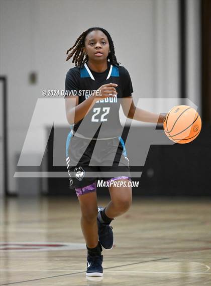 Thumbnail 2 in Sheldon vs. Fowler (Sac Adventist Holiday Invitational) photogallery.