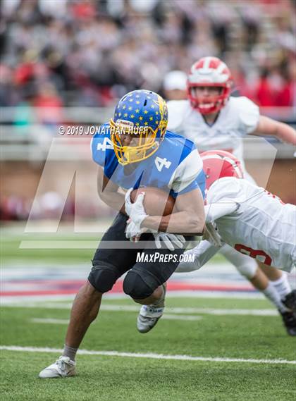 Thumbnail 3 in Lord Botetourt vs. Hopewell (VHSL Class 3 Final) photogallery.
