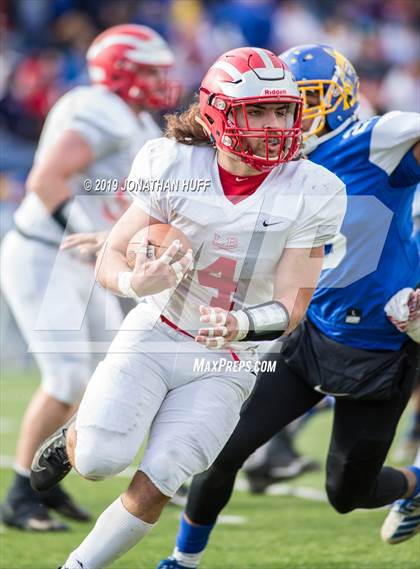 Thumbnail 3 in Lord Botetourt vs. Hopewell (VHSL Class 3 Final) photogallery.