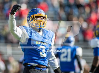 Thumbnail 2 in Lord Botetourt vs. Hopewell (VHSL Class 3 Final) photogallery.