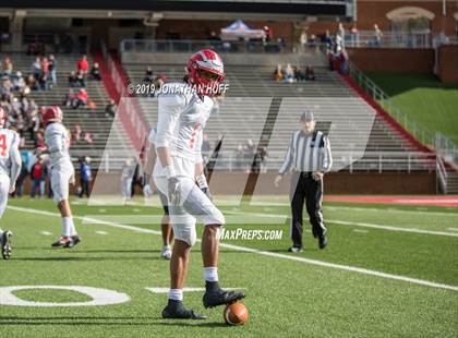 Thumbnail 1 in Lord Botetourt vs. Hopewell (VHSL Class 3 Final) photogallery.