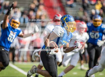 Thumbnail 1 in Lord Botetourt vs. Hopewell (VHSL Class 3 Final) photogallery.