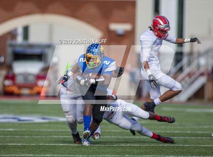 Thumbnail 3 in Lord Botetourt vs. Hopewell (VHSL Class 3 Final) photogallery.