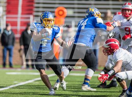 Thumbnail 1 in Lord Botetourt vs. Hopewell (VHSL Class 3 Final) photogallery.