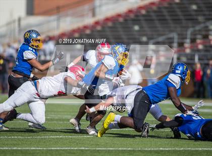 Thumbnail 1 in Lord Botetourt vs. Hopewell (VHSL Class 3 Final) photogallery.