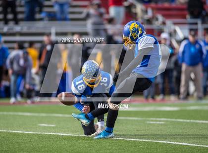 Thumbnail 1 in Lord Botetourt vs. Hopewell (VHSL Class 3 Final) photogallery.