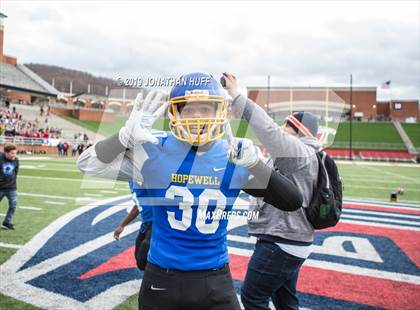 Thumbnail 1 in Lord Botetourt vs. Hopewell (VHSL Class 3 Final) photogallery.