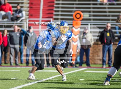 Thumbnail 2 in Lord Botetourt vs. Hopewell (VHSL Class 3 Final) photogallery.