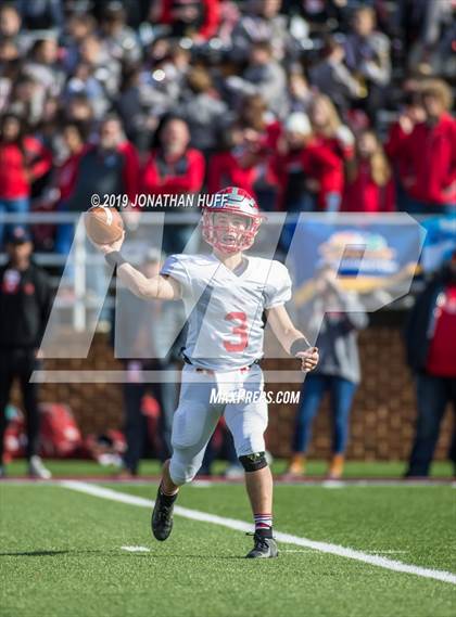 Thumbnail 1 in Lord Botetourt vs. Hopewell (VHSL Class 3 Final) photogallery.
