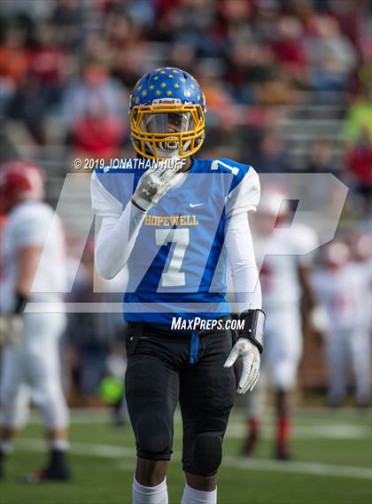 Thumbnail 2 in Lord Botetourt vs. Hopewell (VHSL Class 3 Final) photogallery.