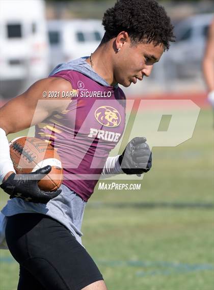 Thumbnail 1 in Thunderbird vs Mountain Pointe (Cactus Duel Out West 7-on-7 Tournament) photogallery.