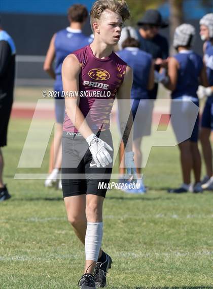 Thumbnail 3 in Thunderbird vs Mountain Pointe (Cactus Duel Out West 7-on-7 Tournament) photogallery.