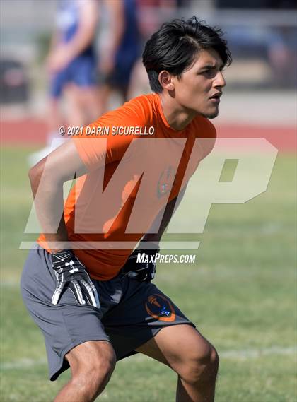 Thumbnail 3 in Thunderbird vs Mountain Pointe (Cactus Duel Out West 7-on-7 Tournament) photogallery.