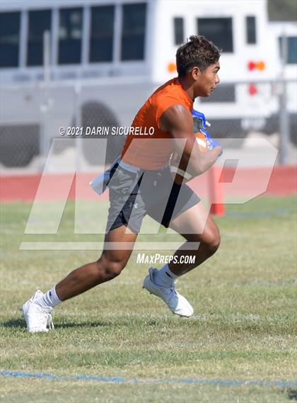 Thumbnail 3 in Thunderbird vs Mountain Pointe (Cactus Duel Out West 7-on-7 Tournament) photogallery.