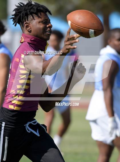Thumbnail 1 in Thunderbird vs Mountain Pointe (Cactus Duel Out West 7-on-7 Tournament) photogallery.