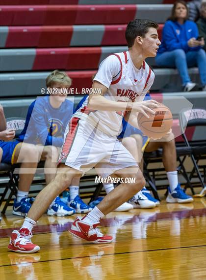 Thumbnail 2 in North Central vs Homestead (Paul Loggan Memorial Invitational) photogallery.