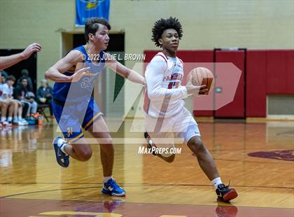 Thumbnail 2 in North Central vs Homestead (Paul Loggan Memorial Invitational) photogallery.