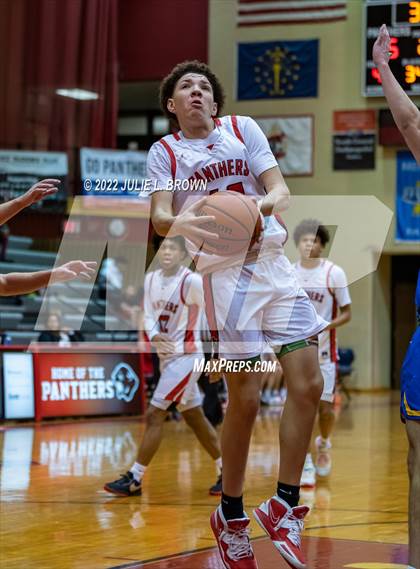 Thumbnail 2 in North Central vs Homestead (Paul Loggan Memorial Invitational) photogallery.