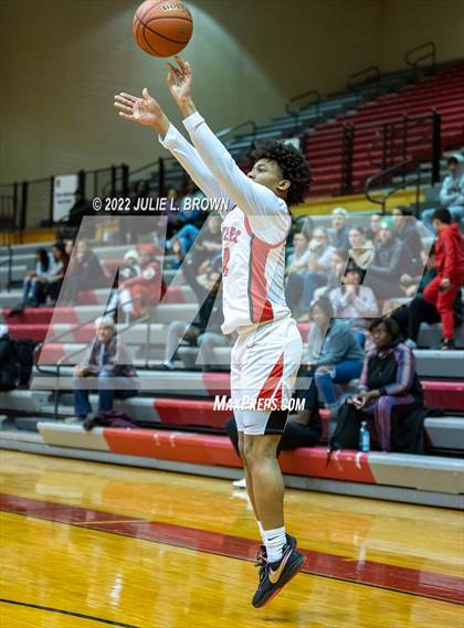 Thumbnail 1 in North Central vs Homestead (Paul Loggan Memorial Invitational) photogallery.