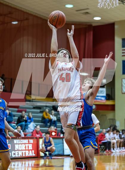 Thumbnail 2 in North Central vs Homestead (Paul Loggan Memorial Invitational) photogallery.