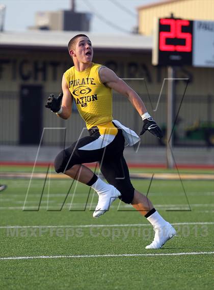 Thumbnail 1 in Celina @ Crandall photogallery.