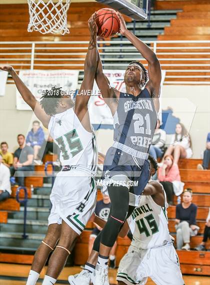 Thumbnail 1 in Georgetown Prep vs Roswell (Rotary Roundball Classic) photogallery.