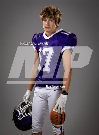 Thumbnail 1 in Petaluma Senior Portraits photogallery.